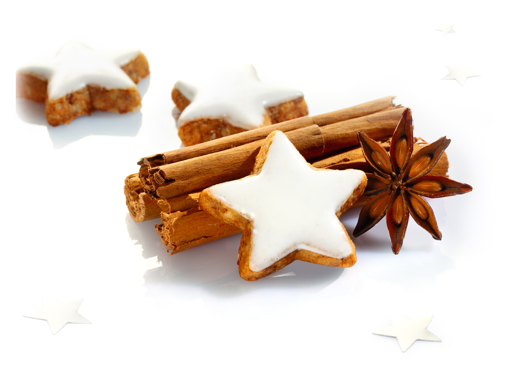 Christmas,Spices,And,Stars,Still,Life,With,Delicious,Star-shaped,Cookies,